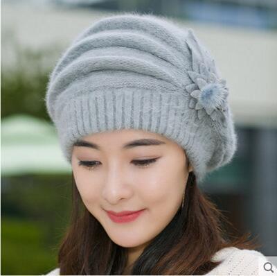 Women's Thick Knitted Fur Hat - Warm Winter Sweater Beanie