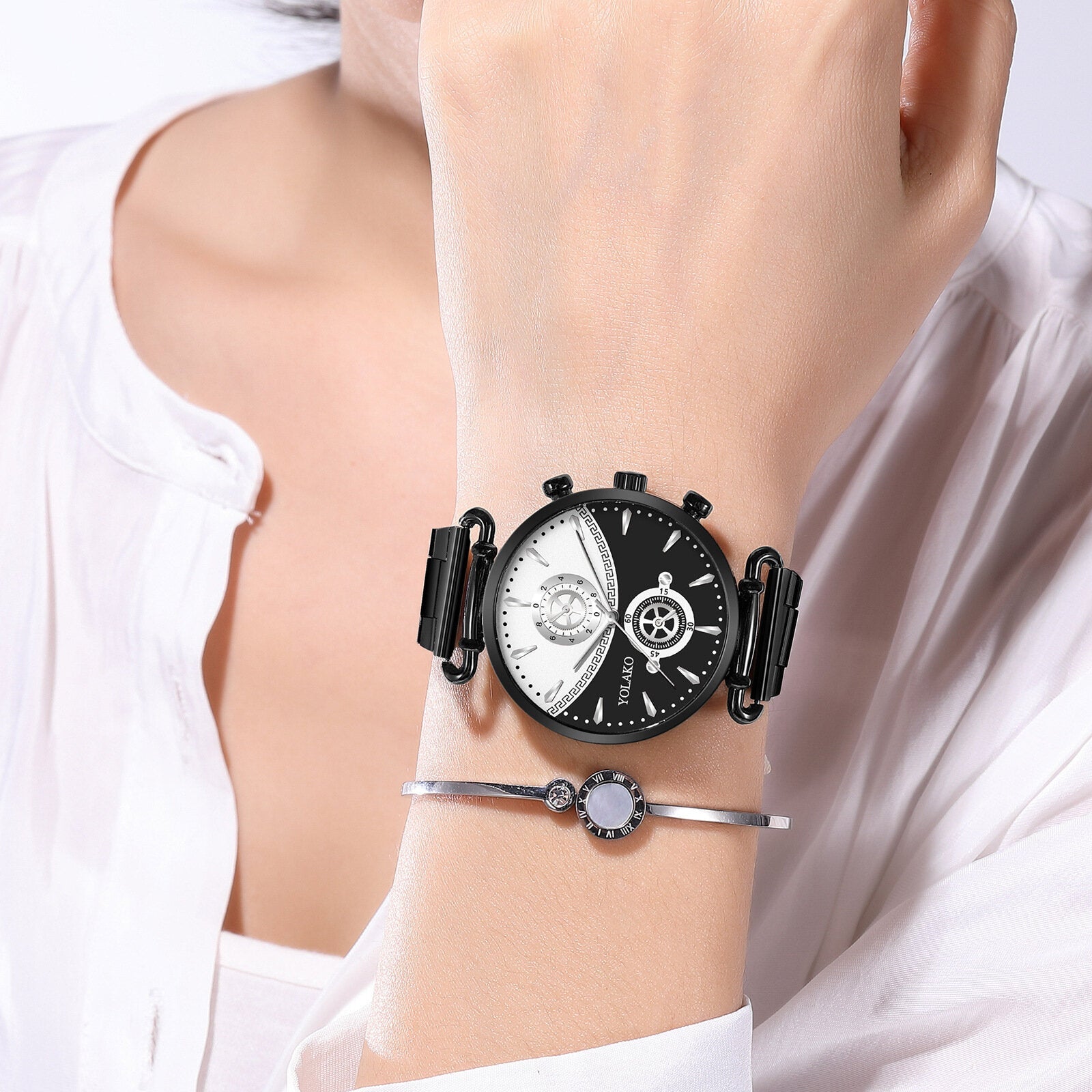 Fashion Casual Steel Alloy Mesh Strap Personality Gear Dial Quartz Watch for Men Women