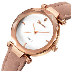 Leather Strap Simple Dial Design Metal Case Women Watch Ladies Dress Quarta Watch