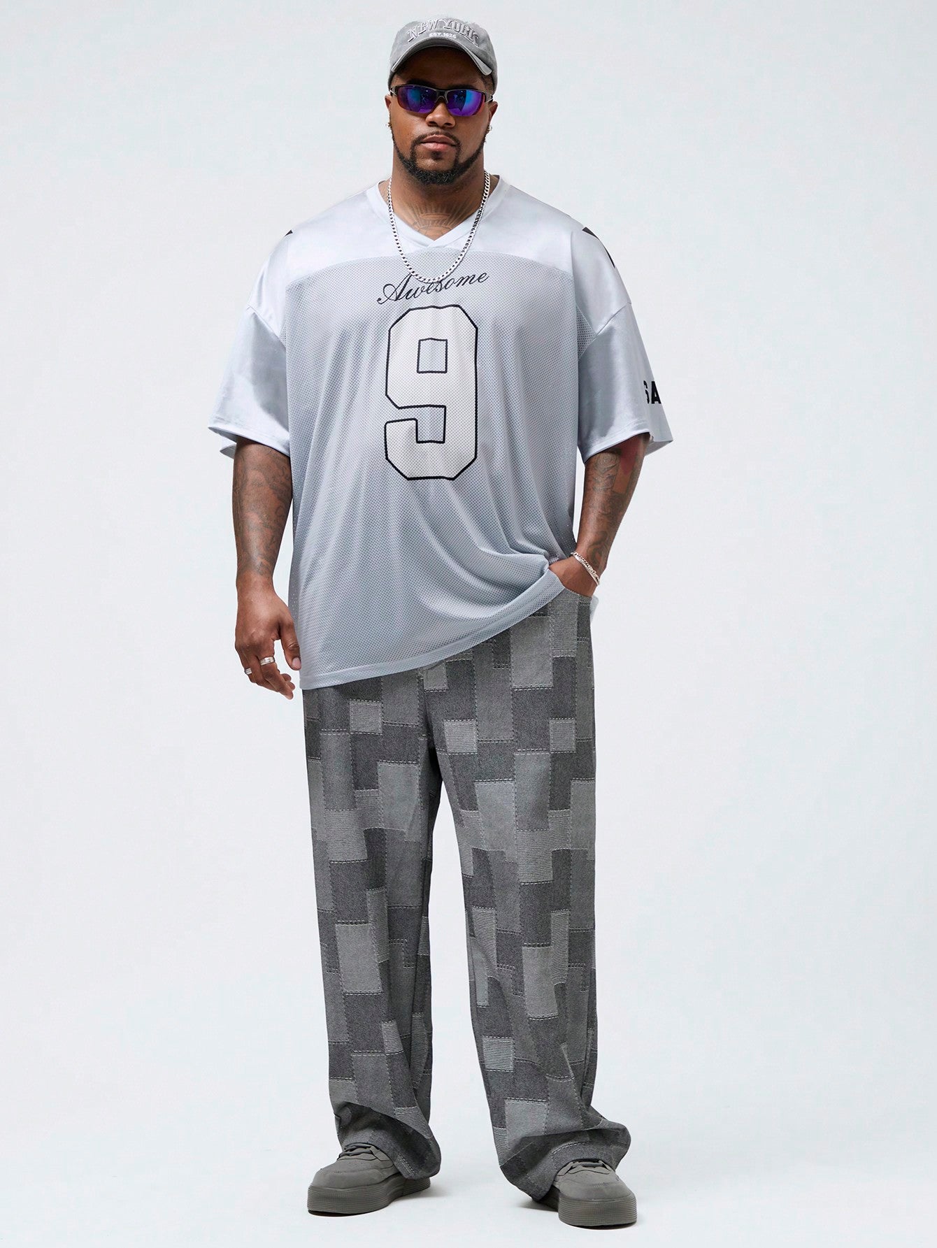 Men's Plus Size V-Neck Casual Loose Fit Knitted T-Shirt with Letter Pattern