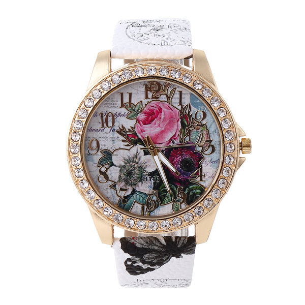 Fashion Bohemia Style Women Watch Leather Strap Retro Rose Pattern Quartz Watch