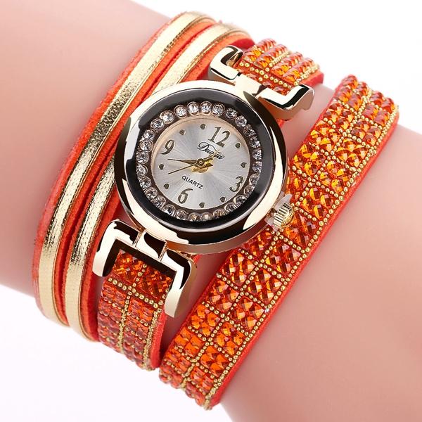 Fashion Style Leather Band Bracelet Winding Rhinestones Dial Quartz Moement Ladies Watches