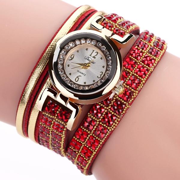 Fashion Style Leather Band Bracelet Winding Rhinestones Dial Quartz Moement Ladies Watches