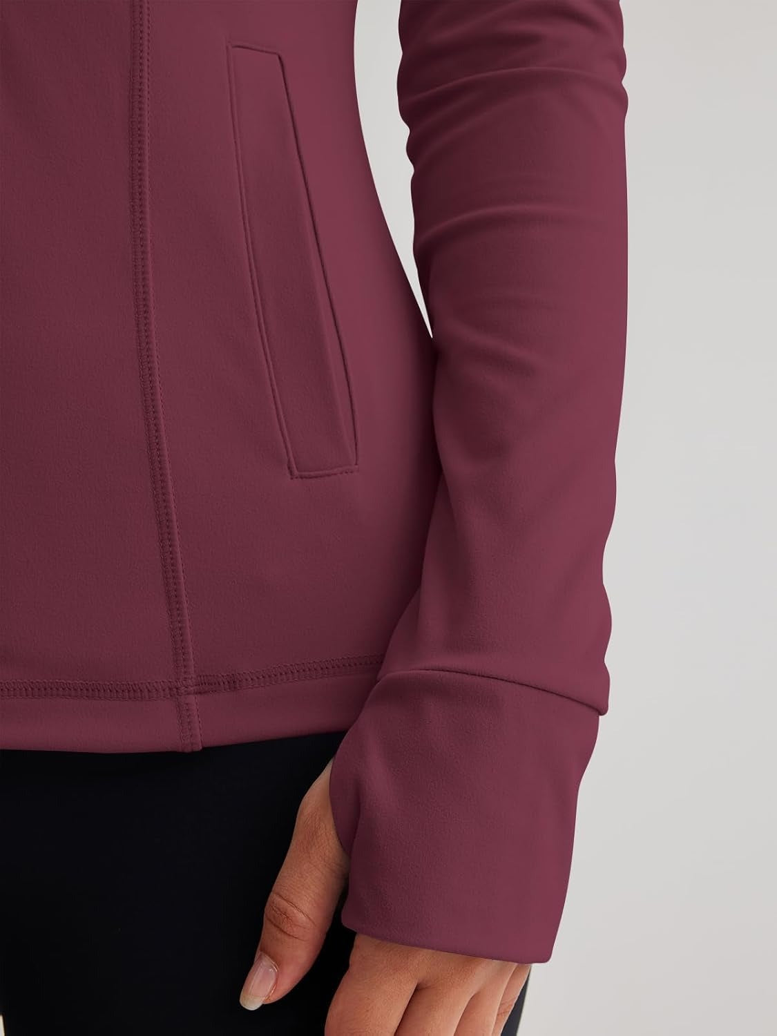 Women’s Full Zip Athletic Jacket – Breathable Lightweight Zip-Up Hoodie with Stand-Up Collar, Thumb Holes, and Zipper Pockets for Exercise and Outdoor Activities