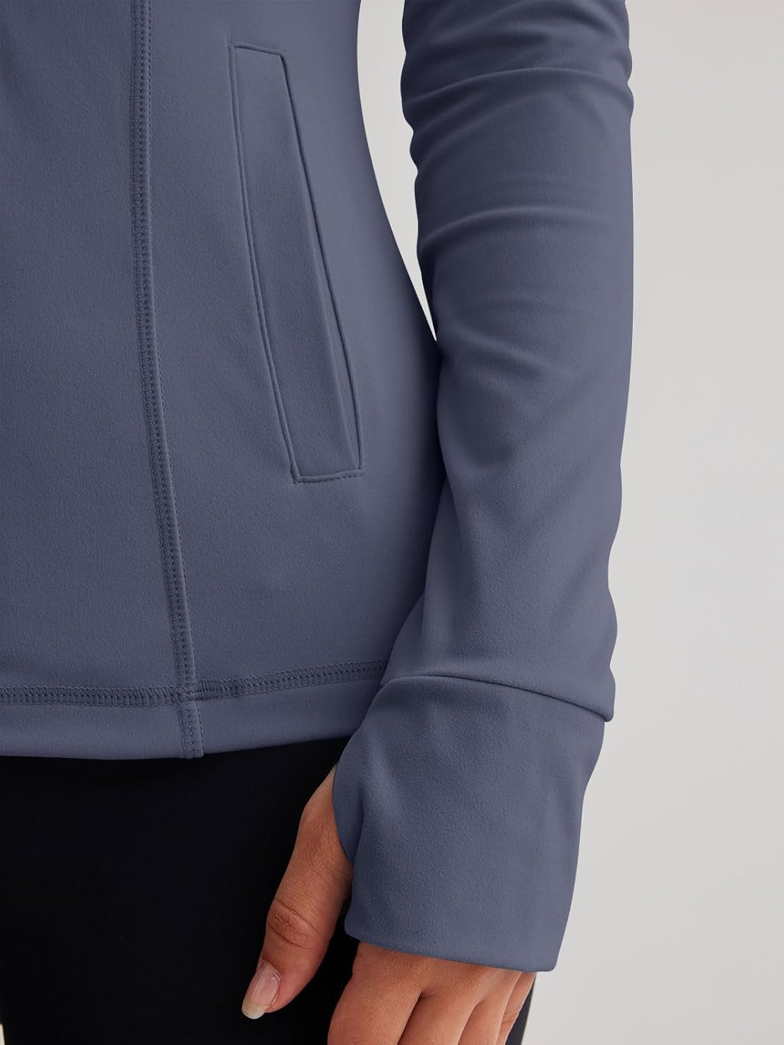 Women’s Full Zip Athletic Jacket – Breathable Lightweight Zip-Up Hoodie with Stand-Up Collar, Thumb Holes, and Zipper Pockets for Exercise and Outdoor Activities
