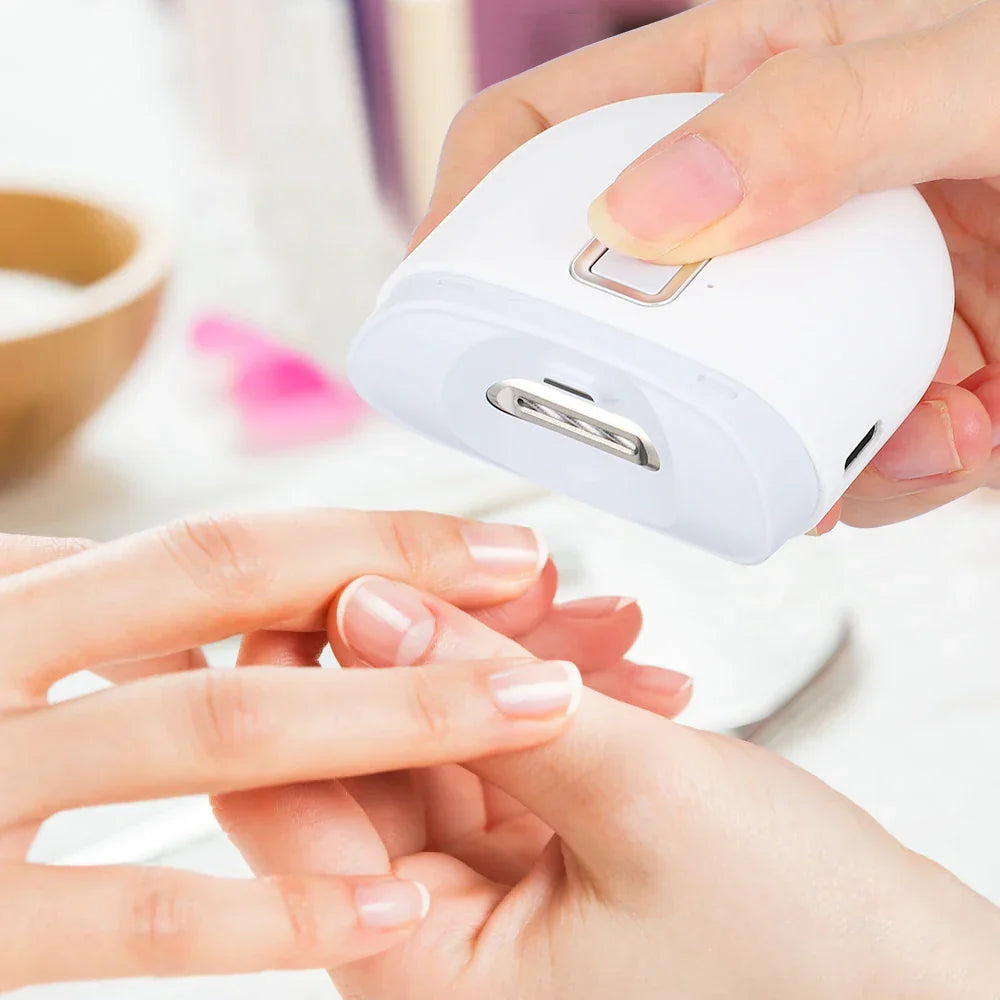 Automatic Electric Nail Clipper with Auxiliary Lighting, Portable Nail Grinder for Adults and Children, Mini Manicure Tool