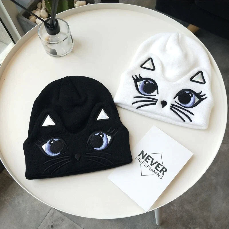 Women's Cute Cat Pattern Warm Knitted Hat - Casual All-Match