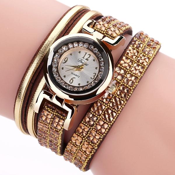 Fashion Style Leather Band Bracelet Winding Rhinestones Dial Quartz Moement Ladies Watches