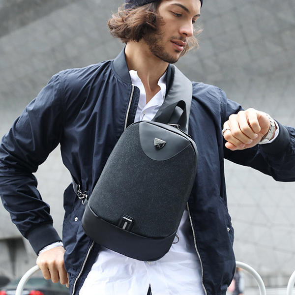 Men Polyester Antitheft Crossbody Bag Business Chest Bag