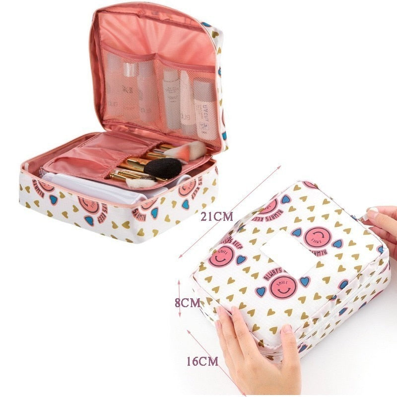 Hanging & Portable Waterproof Polyester Travel Cosmetic Bag