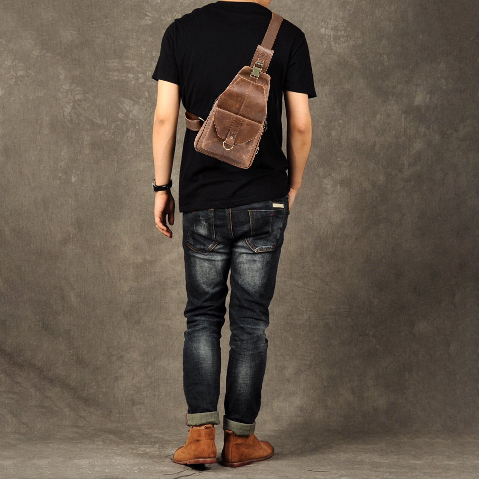 Men Artificial Leather Vintage Chest Bag Multi-compartment Large Capacity Zipper Shoulder Bag Chest Bag